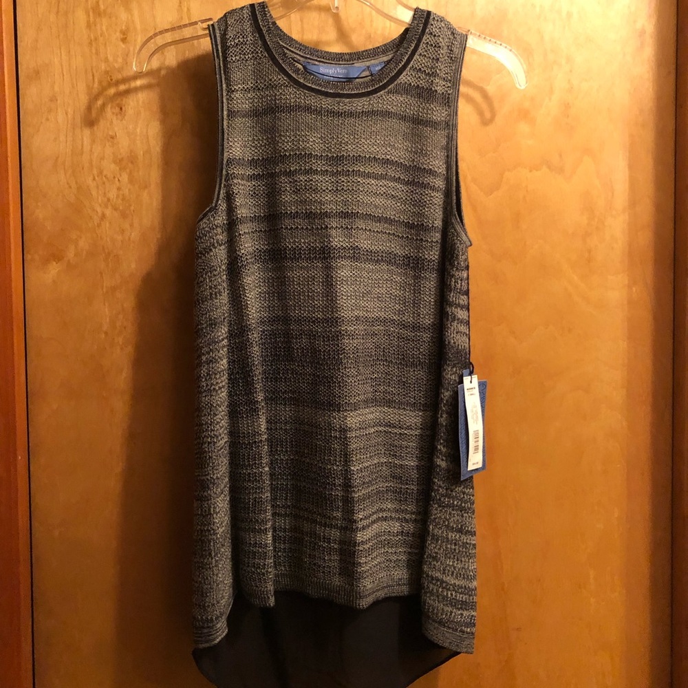 NWT - Vera Wang Top.